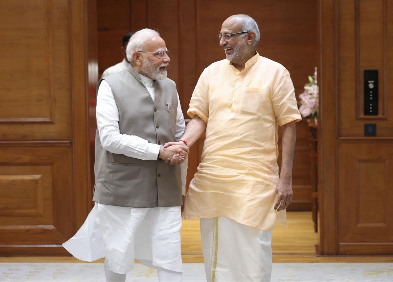 नवनिर्वाचित उपराष्ट्रपति राधाकृष्णन की प्रधानमंत्री मोदी से मुलाकात