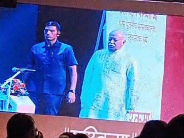 नर्मदा परिक्रमा  पर पुस्तक का विमोचन, भागवत ने दी श्रद्धा पर जोर