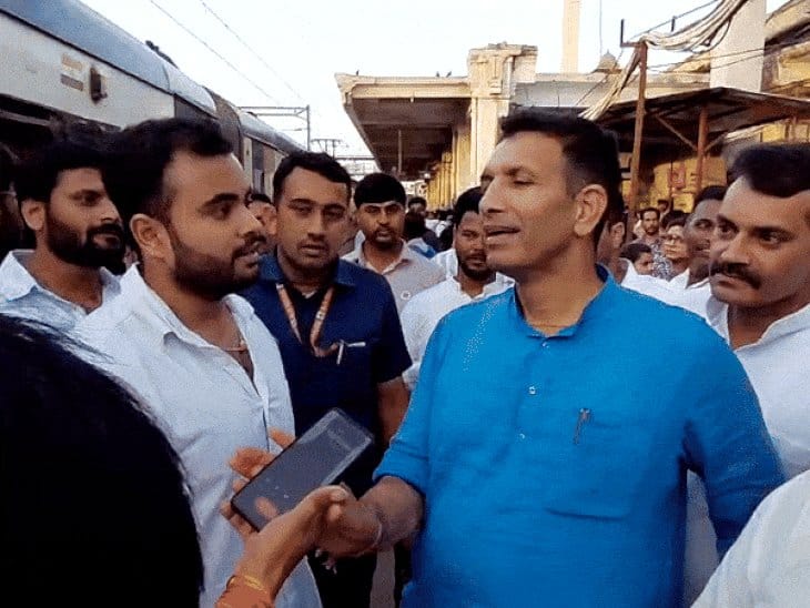 ग्वालियर में जीतू पटवारी की ट्रेन छूटी, भाजपा पर निशाना
