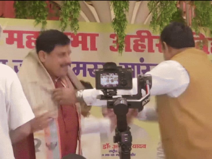 बिहार  की धरती पर सीएम ने  कृष्ण  को किया याद
