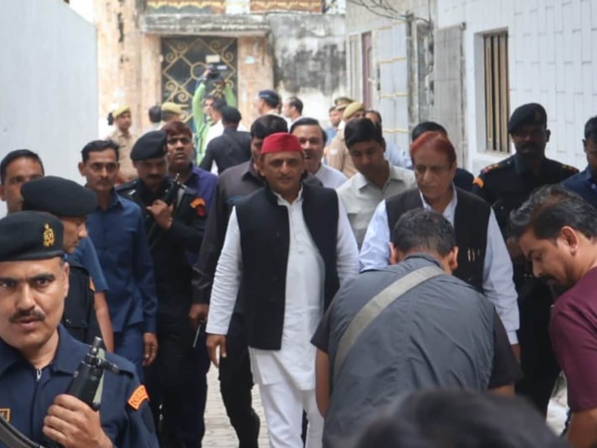 अखिलेश यादव  ने  आजम खां  से की वन-टू-वन मुलाकात, चर्चाओं पर विराम