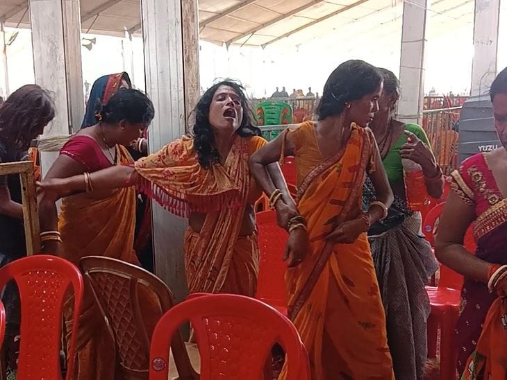 पीएम मोदी की सभा में महिला गैलरी से कई महिलाओं के जेवर गायब