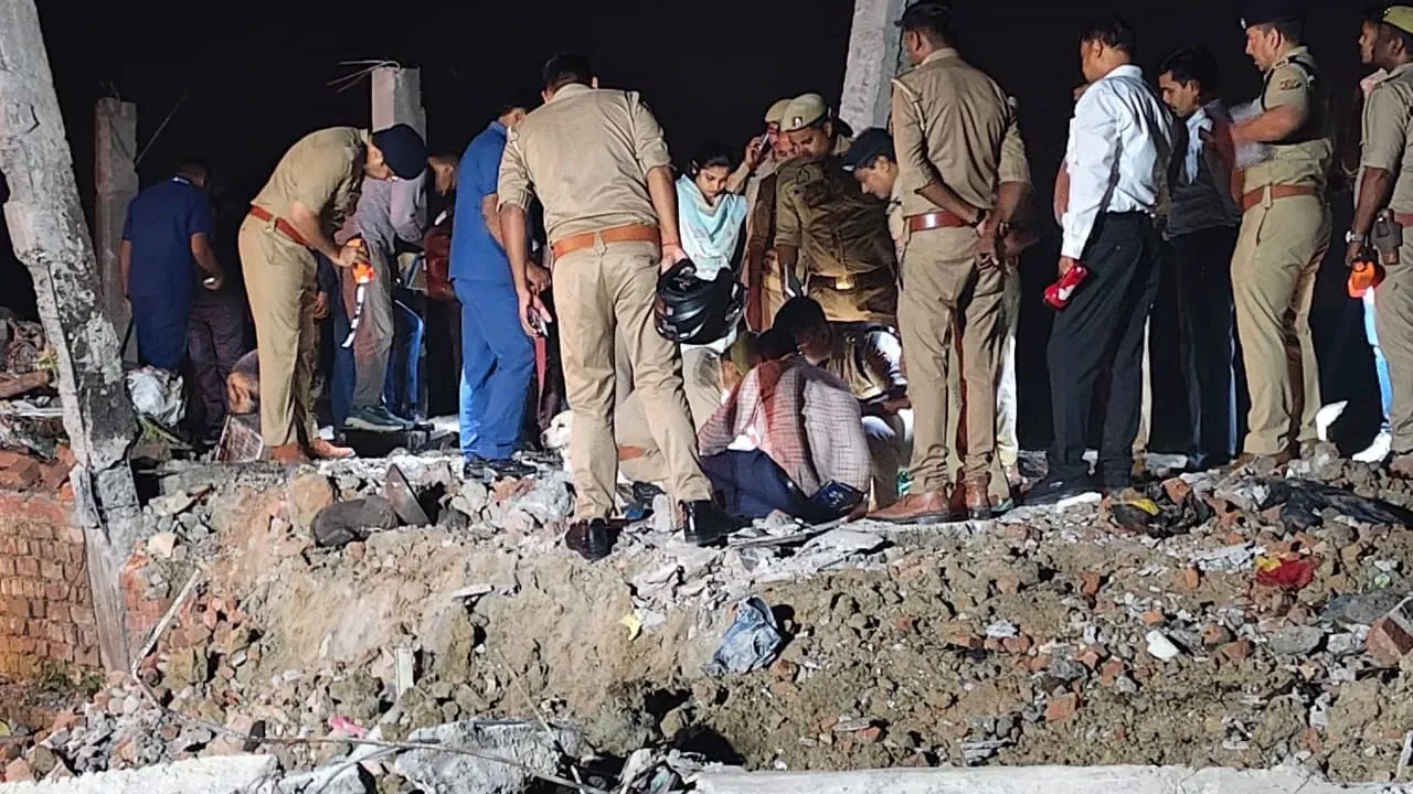 अयोध्या में बड़ा धमाका , 5 की मौत, कई मलबे में दबे