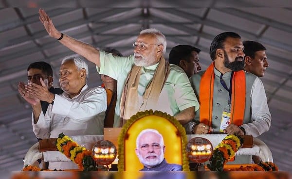 NDA का आज जारी होगा घोषणापत्र, 10 रुपए में भोजन कराएगी NDA