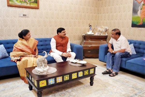 असम के मुख्यमंत्री  से डॉ. मोहन यादव की  सौजन्य भेंट