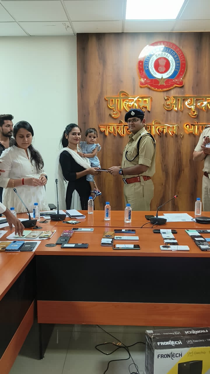 भारत को फर्टिलाइजर और रेयर-अर्थ मेटल देगा चीन:जुलाई में इनका निर्यात बैन किया था; दिल्ली पहुंचे चीनी विदेश मंत्री ने सहयोग का भरोसा दिया