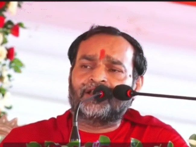 सीएम ने ऑनलाइन जुड़कर  संतों से मांगी माफी, शरद पूर्णिमा महोत्सव में नहीं पहुंचे