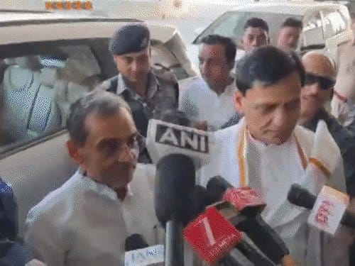बिहार चुनाव में  सीट शेयरिंग पर विवाद , कुशवाहा ने जताई नाराजगी