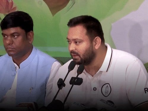 बिहार चुनाव  में तेजस्वी का नीतीश पर निशाना