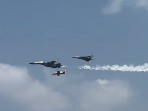रक्षा मंत्री राजनाथ सिंह ने  नासिक  में तीसरी तेजस प्रोडक्शन लाइन का उद्घाटन