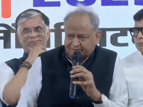 महागठबंधन ने तेजस्वी यादव  को CM फेस घोषित किया, चुनावी सभा शुरू