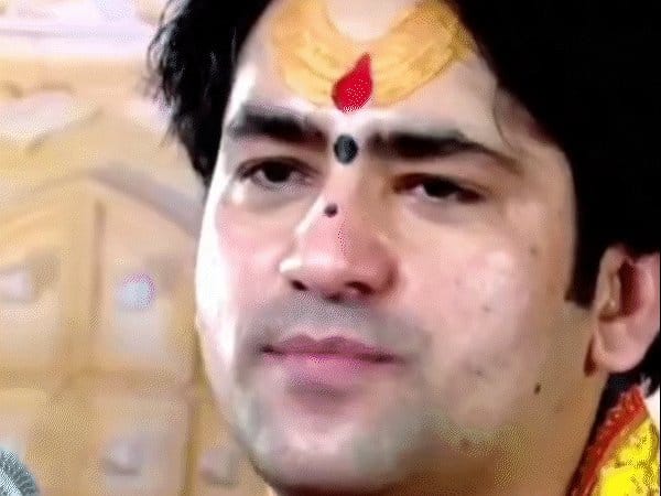 ममता के राज में  बंगाल नहीं जाएंगे धीरेंद्र शास्त्री: कोलकाता कथा रद्द