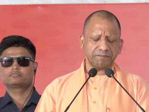 बिहार चुनाव  में योगी की एंट्री,  यूपी मॉडल  से बदमाशों को दी चेतावनी