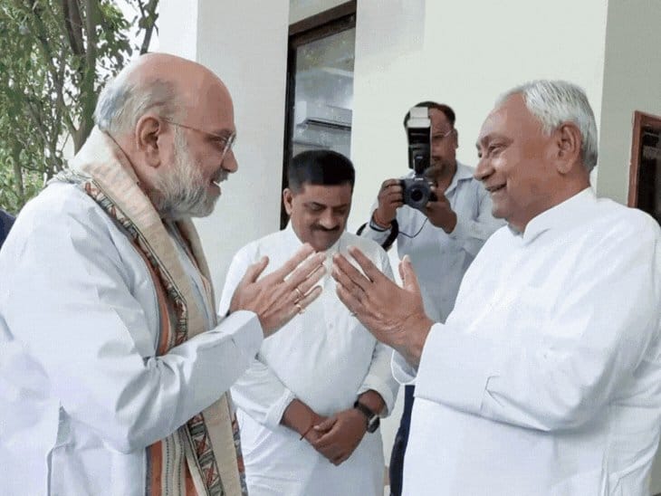 बिहार चुनाव  में महागठबंधन और NDA की खींचतान