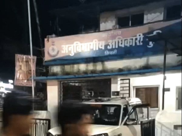 सिवनी पुलिस  की हवाला डील:  डेढ़ करोड़  का घोटाला, एसडीओपी समेत 10 सस्पेंड