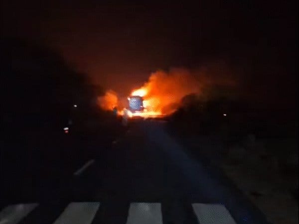 इंदौर जा रही बस  में लगी आग, सभी यात्री सुरक्षित