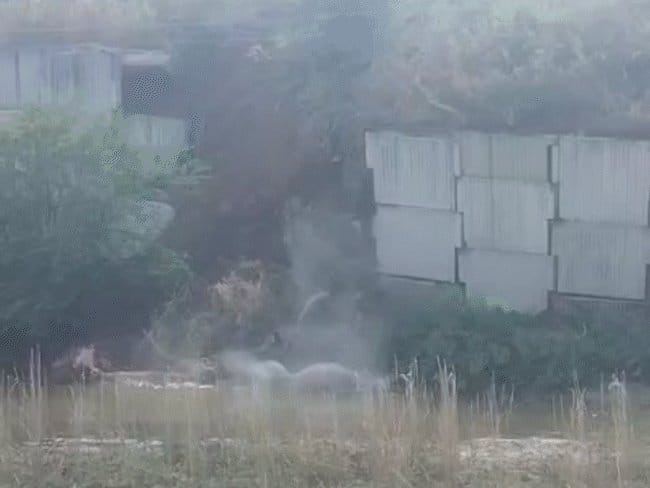 भोपाल में सड़क  धंसी, ट्रैफिक डायवर्ट;  NHAI ने दी सफाई