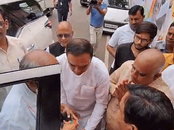 इंदौर के  शीतला माता बाजार  में साम्प्रदायिक तनाव पर दिग्विजय सिंह ने सीएम को लिखा पत्र