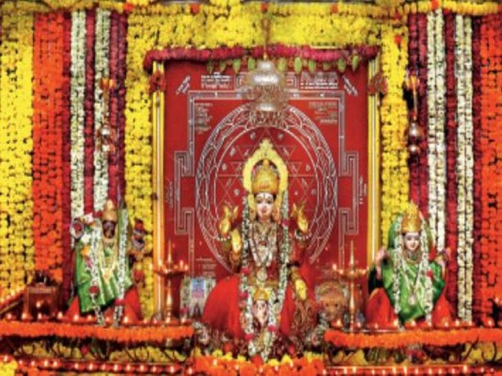 इंदौर  का अष्टलक्ष्मी  मंदिर  है खास