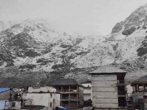 उत्तराखंड में बर्फबारी-बारिश  का दौर जारी, 13 जिलों में यलो अलर्ट