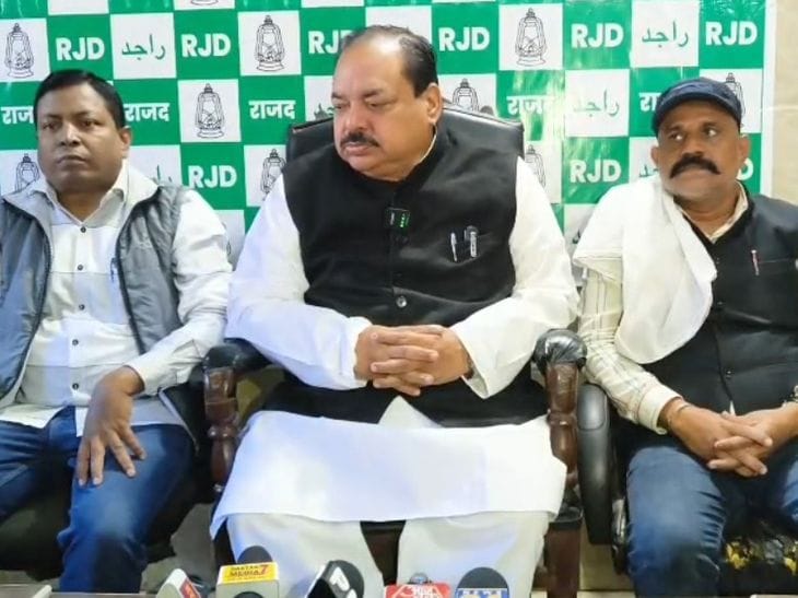 ओवैसी भाजपा की B टीम  पर आरोप, फातमी ने उठाए चुनाव प्रक्रिया पर सवाल