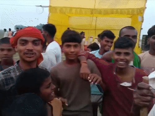 तेजप्रताप यादव  ने राघोपुर में  तेजस्वी पर साधा निशाना
