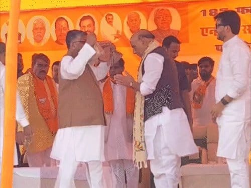 राजनाथ सिंह  ने बिहार में महागठबंधन पर साधा निशाना, NDA को बताया बेहतर विकल्प