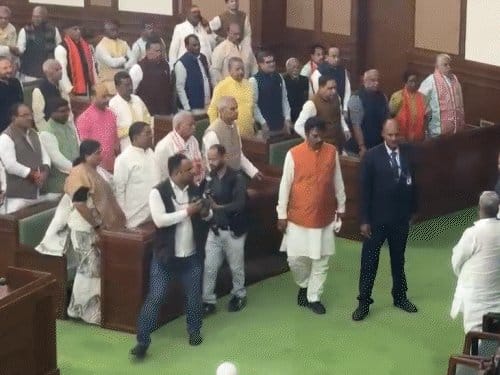 नीतीश कुमार  बने NDA विधायक दल के नेता
