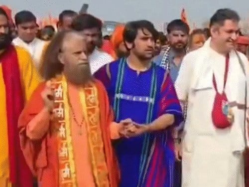 बागेश्वर धाम  में सनातन एकता की पदयात्रा