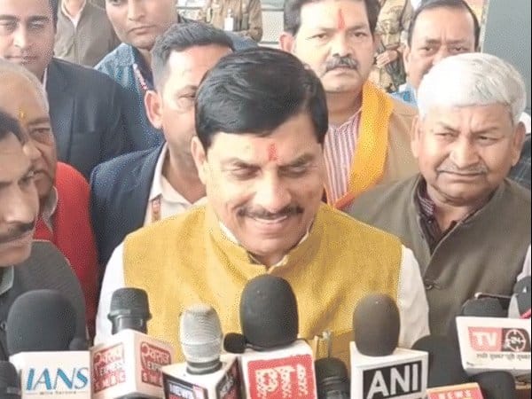 बिहार चुनाव  जीत पर सीएम मोहन यादव ने  नीतीश कुमार  को दी बधाई