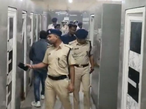 दिल्ली ब्लास्ट  के बाद पटना में सुरक्षा  अलर्ट