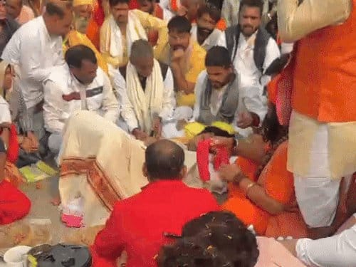 हरियाणा में धीरेंद्र शास्त्री  की पदयात्रा यूपी में पहुंची