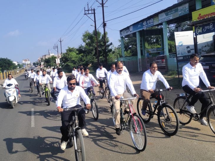 राष्ट्रीय स्वयंसेवक संघ  के शताब्दी वर्ष पर छिंदवाड़ा से नागपुर तक साइकिल रैली
