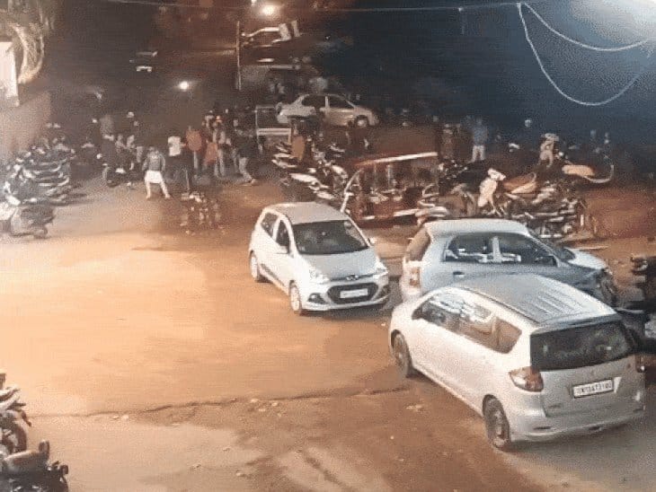 भोपाल के मैरिज गार्डन में बरात पर पत्थरबाजी, दो युवक गंभीर रूप से घायल