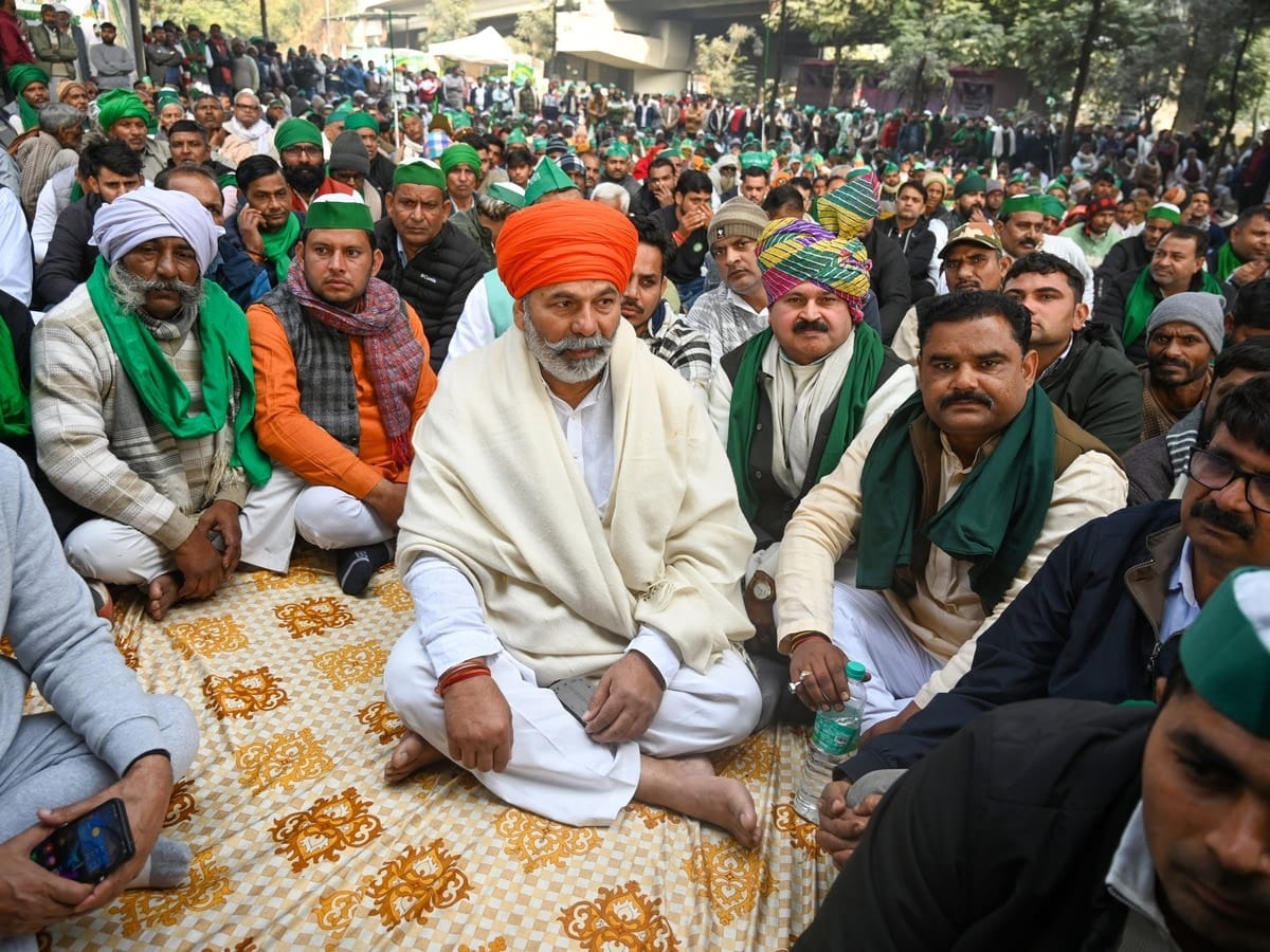 यमुना एक्सप्रेसवे महापंचायत में किसानों का अल्टीमेटम, 14 जनवरी तक मांगें मानो वरना लखनऊ कूच
