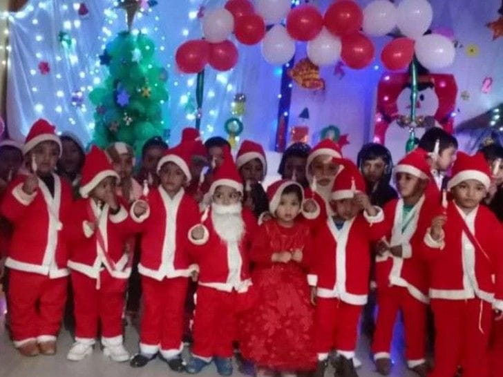 भोपाल में हिंदू संगठनों की चेतावनी, मिशनरी स्कूलों में जबर्दस्ती सांता क्लॉज न बनाएं बच्चे