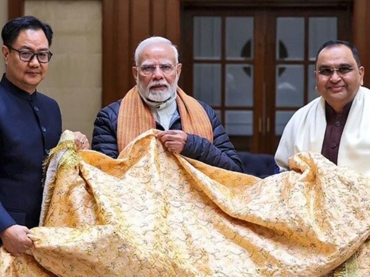 अजमेर दरगाह के लिए PM मोदी की चादर पर रोक की मांग, SC ने त्वरित सुनवाई ठुकराई