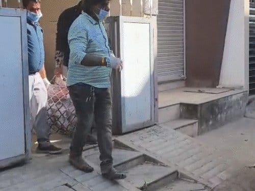 इंदौर के लसूड़िया में घर से 15 दिन पुराने पति-पत्नी के शव बरामद
