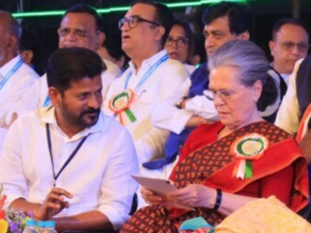 तेलंगाना सीएम ने क्रिसमस का श्रेय सोनिया गांधी को दिया, BJP ने आपत्ति जताई