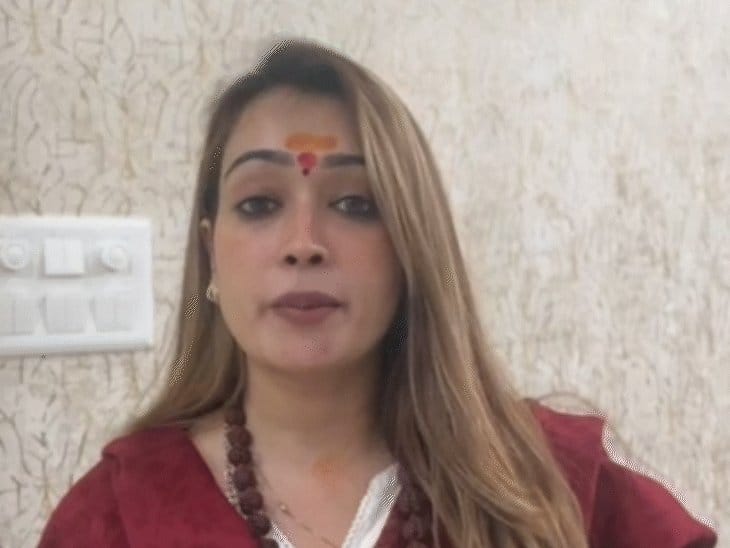 महाकुंभ की सुंदर साध्वी हर्षा ने छोड़ा धर्म प्रचार, धमकियां और धर्म परिवर्तन ऑफर
