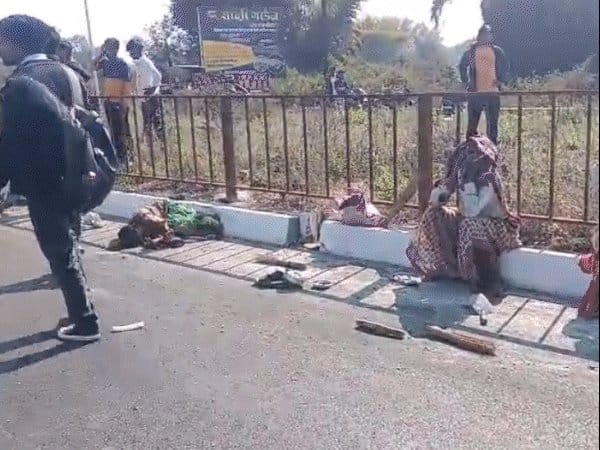 जबलपुर में दर्दनाक हादसा तेज रफ्तार कार ने 13 मजदूरों को कुचला, 2 की मौत