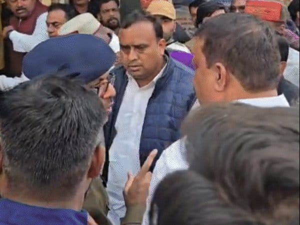 दूषित पानी से 17 मौतें, हाईकोर्ट की सख्त टिप्पणी; सरकार-अफसरों पर संकट