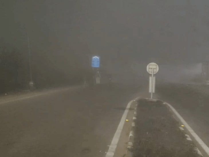 छतरपुर के नौगांव में 1 डिग्री कड़ाके की ठंड, स्कूल खुले तो बढ़ी परेशानी