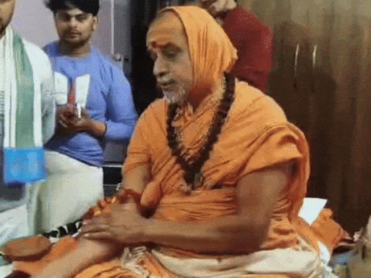भिंड में  शंकराचार्य सदानंद सरस्वती  सरकार पर भड़के:  सत्ताधारी सेवक  हैं,  आस्था कुचलने  का  दुस्साहस न करें