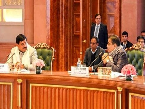 गडकरी बोले हाईवे निर्माण में पेड़ कम काटें, क्वालिटी-सुरक्षा पर रहे फोकस