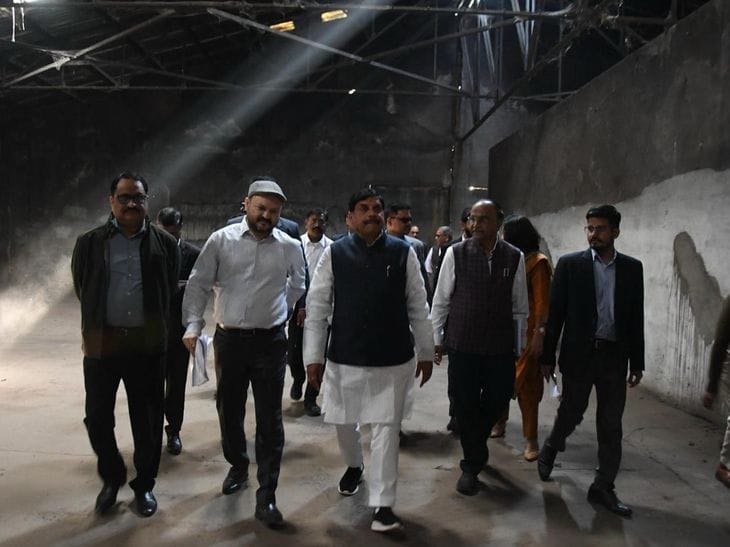 यूनियन कार्बाइड फैक्ट्री पहुंचे CM मोहन यादव, 85 एकड़ जमीन उपयोग पर मंथन