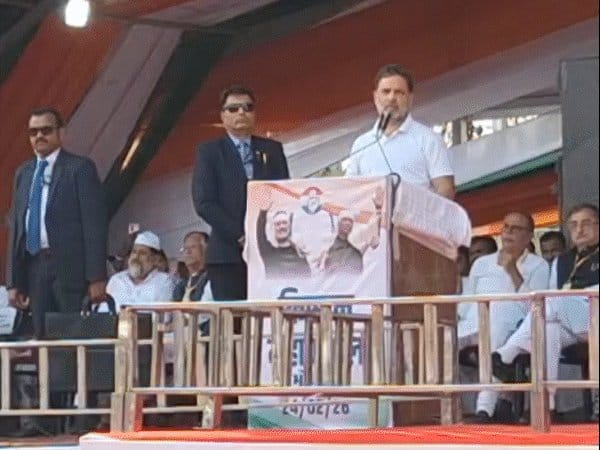 राहुल बोले-मोदी पर एपस्टीन-अडाणी केस का दबाव:   PM ने अमेरिका से देश बेचने  की  डील  की