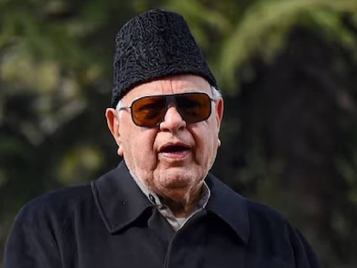 जम्मू  में  फारूक अब्दुल्ला  के  काफिले पर फायरिंग ,  डिप्टी सीएम  भी थे मौजूद