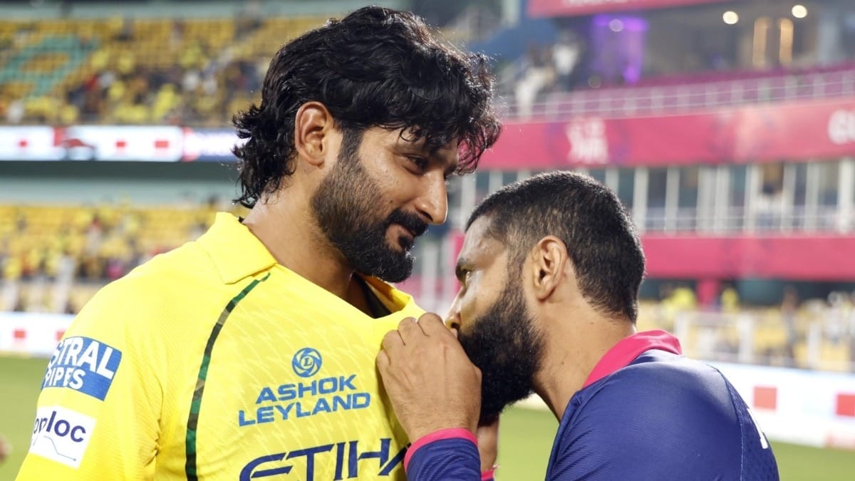 आईपीएल 2026 :  राजस्थानी जडेजा  हुए  भावुक , मैच के बाद  चूमा CSK का लोगो