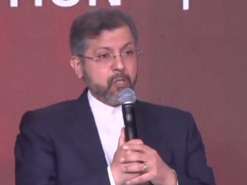 रायसीना डायलॉग: ईरानी उप-विदेश मंत्री बोले, अमेरिका-इजराइल हमले के खिलाफ आखिरी गोली तक लड़ेंगे।